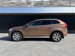 Volvo XC60 2.4 158kW