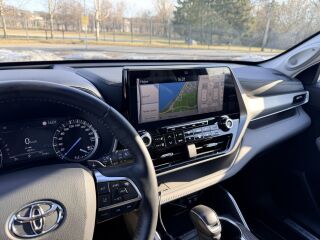 Toyota Highlander Premium 2.5 140kW