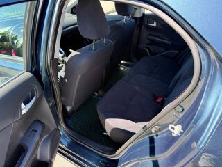 Honda Civic 1.8 104kW