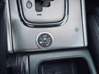 Subaru Legacy Luxury 4x4 3.0 180кВ