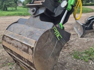 Komatsu PC138US-10