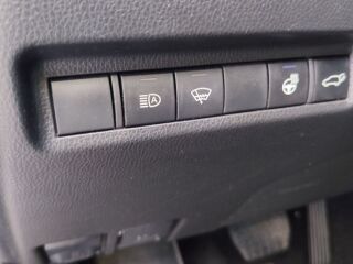 Toyota RAV4 Luxury Comfort Package 129kW
