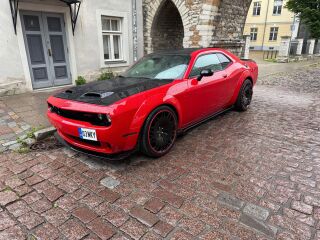 Dodge Challenger 6.4 V8 SRT 362kW