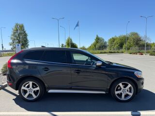 Volvo XC60 R-Design AWD 2.4 158kW
