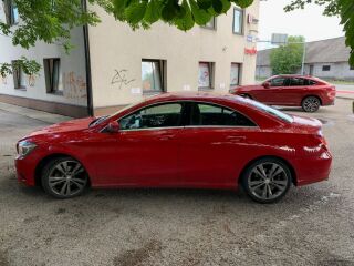 Mercedes-Benz CLA 180 1.6 90kW