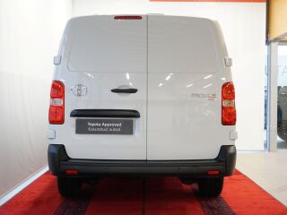 Toyota ProAce Professional Plus 2.0 106kW