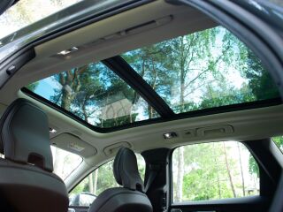 Volvo XC60 4C Inscription Intelli PRO Xenium Sky 2.0 B5 AWD KERS MHEV Kerghübriid 183kW