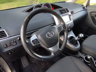 Toyota Verso 1.6 82кВ