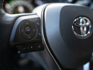 Toyota RAV4 Premium 2.5 221kW