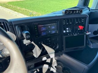 Scania G400 6X2*4 + AIR + BOX EURO 5 294kW