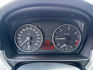 BMW 320 2.0 120kW