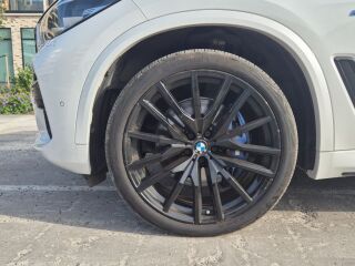 BMW X5 xDrive30d MHEV M-Sportpakett Aerodynamics 3.0 210kW