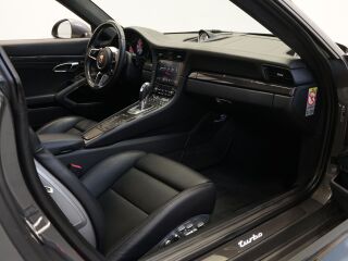 Porsche 911 Turbo 3.8 397kW