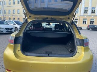 Lexus CT 200h 1.8 73kW