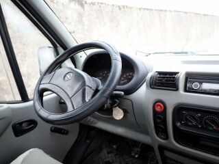 Opel Movano Pickup 2.5 CDTi 84kW