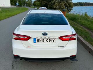 Toyota Camry HYBRID LUXURY BU SINESS E-CVT 2.5 131кВ