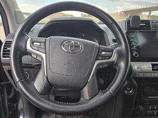 Toyota Land Cruiser SUV 4WD Black Edition 2.8 D-4D 150kW