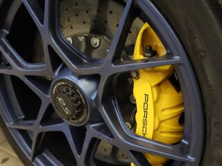 Porsche 718 Cayman GT4 RS 368kW