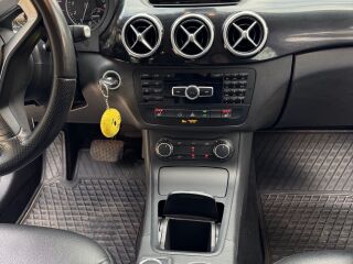 Mercedes-Benz B 200 1.9 R4 M270 115kW