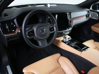 Volvo V60 AWD RECHARGE ULTRA DARK LUXURY FULL 2.0 T8 Long Range Plug-In-Hybrid 335kW
