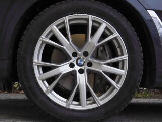 BMW X7 Individual XDrive30D Design Pure Excellence 3.0 195kW