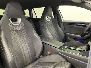 Volkswagen Passat Variant 4Motion R-Line Black Style 2.0 TDI 142кВ