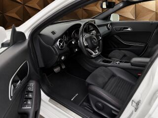 Mercedes-Benz CLA 220 4-Matic AMG 2.0 135кВ