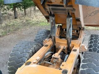 Case 330B 260kW