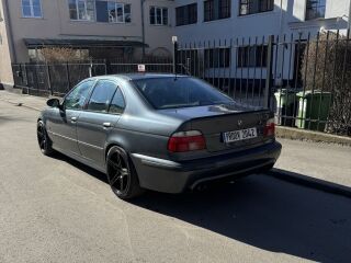 BMW M5 5.0 V8 294кВ