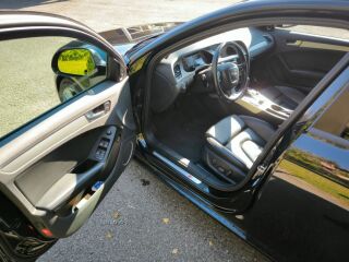 Audi A4 S-Line 3.0 V6 176kW