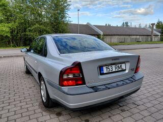 Volvo S80 2.5 R5 103kW