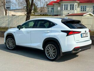 Lexus NX 300h 2.5 114kW