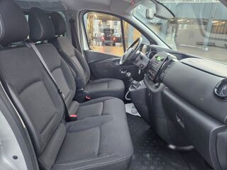 Opel Vivaro 1.6 92кВ