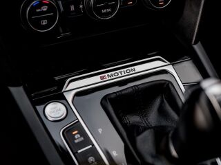 Volkswagen Passat R-Line 4Motion 2.0 140кВ