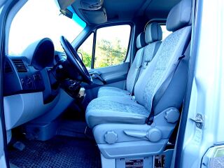 Volkswagen Crafter Passenger 2.5 TDI 80kW