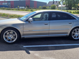 Audi A8 Long 4.2 V8 257kW