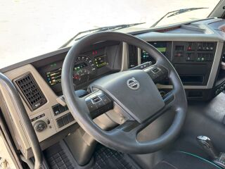 Volvo FM 330 4x2 250kW