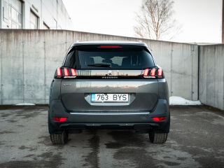 Peugeot 5008 1.5 96kW