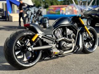 Harley-Davidson VRSCA V-Rod Fredy Jones 200/300 V2 Revolution 86kW