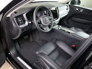 Volvo XC60 AWD PLUS DARK INTELLI SAFE PRO MY24 2.0 B4 KERS Mild Hybrid 145kW