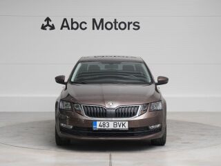 Skoda Octavia Ambition FL PLUS 1.4 110кВ