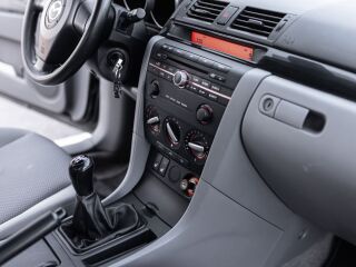 Mazda 3 1.6 77kW