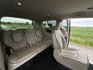Chrysler Pacifica Limited 3.6 214kW