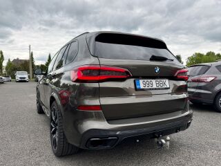 BMW X5 xDrive30d M-Sportpakett 3.0 210kW