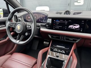Porsche Cayenne S Sport Chrono 4.0 DWH 349kW