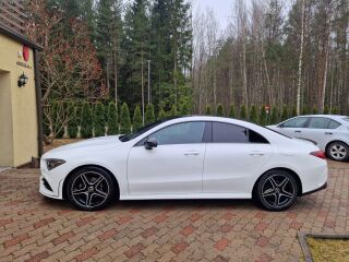 Mercedes-Benz CLA 180 AMG-LINE 1.3 100kW