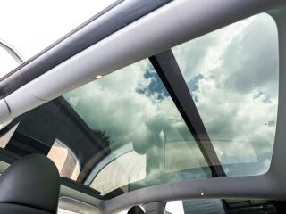 Tesla Model Y Long Range Dual Motor AWD 378kW