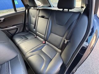 Volvo V60 SUMMUM 2.0 D4 140кВ