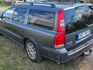 Volvo V70 2.4 96kW