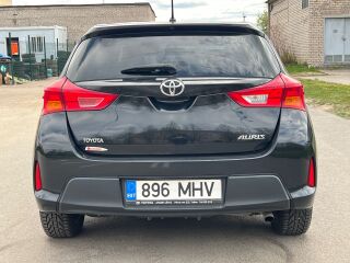 Toyota Auris 1.6 R4 97kW